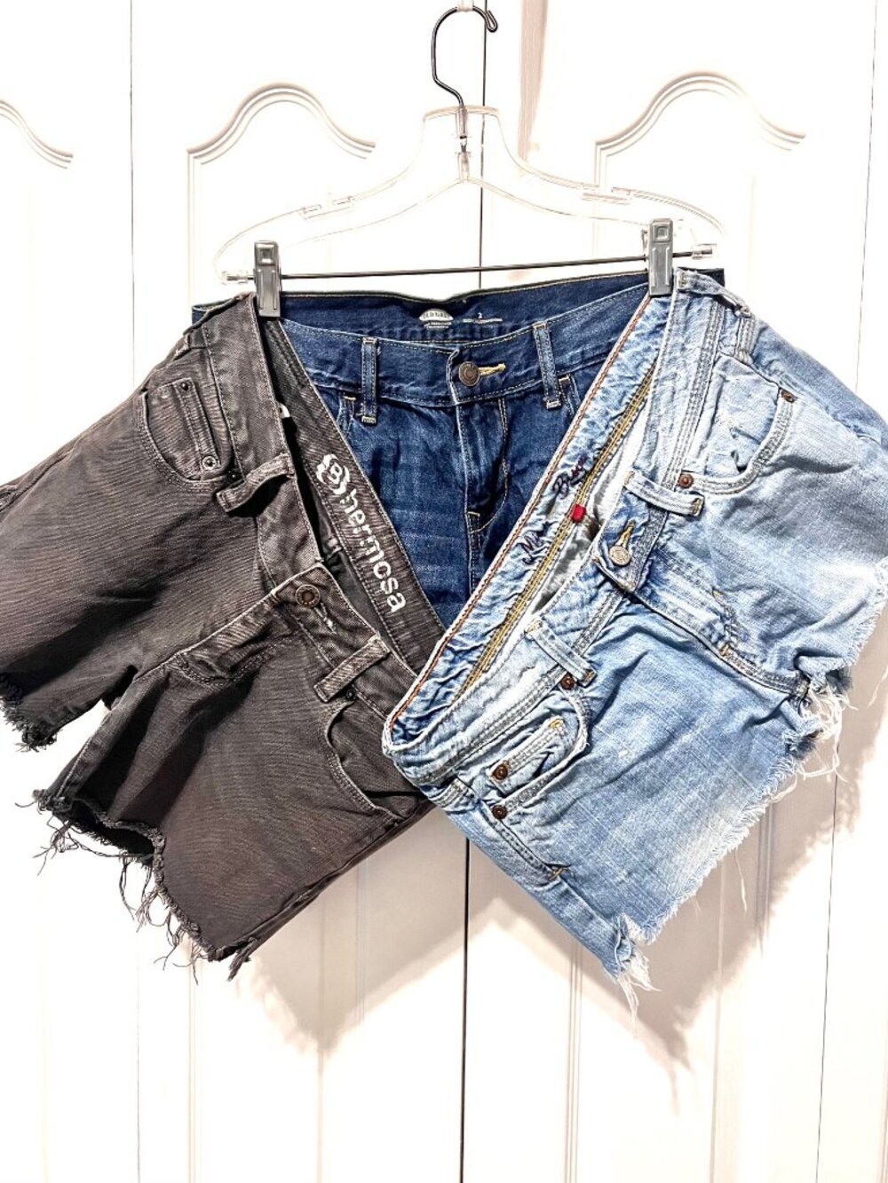 Miss Bison (27),B hermosa (5), Old Navy (2)-3 Pair Jean Shorts-Juniors Small
